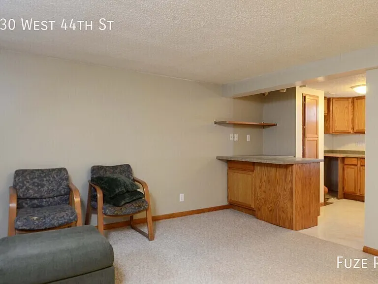 130 W 44th St — Photo 5