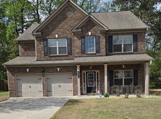 422 Live Oak Pass, Loganville, GA 30052