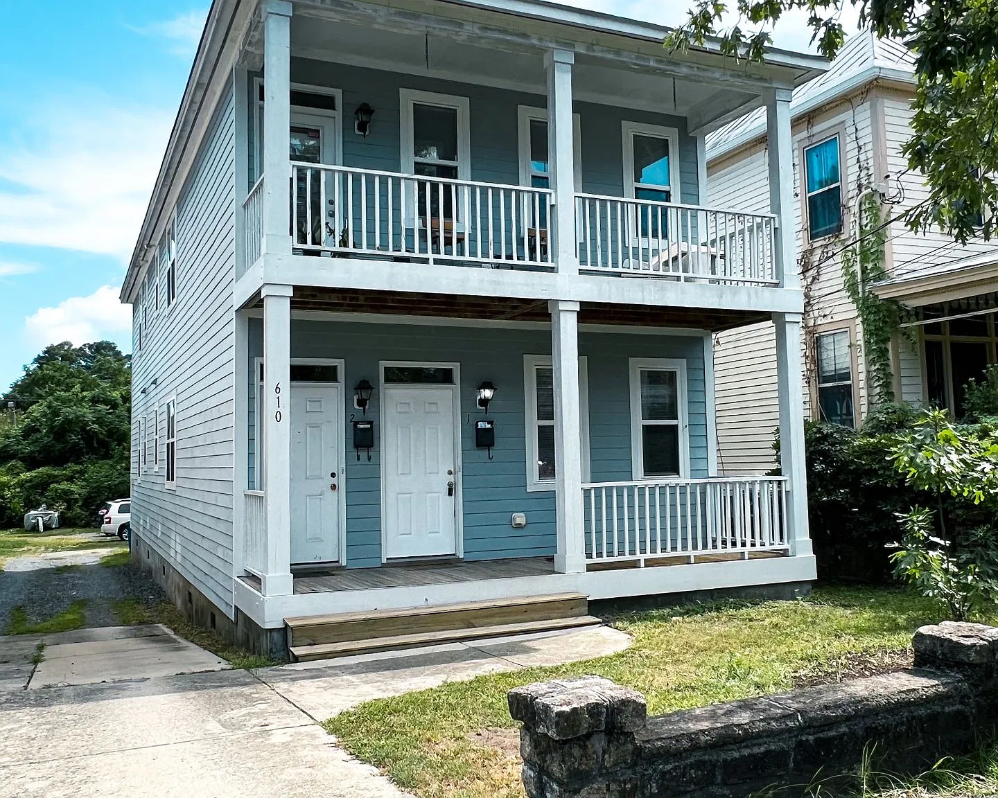 Pleasant Downtown First Floor Duplex — Photo 2