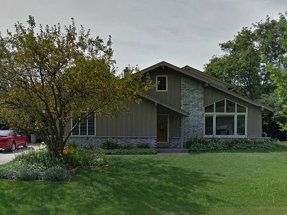2nd image of 7921 W Plainfield Ave