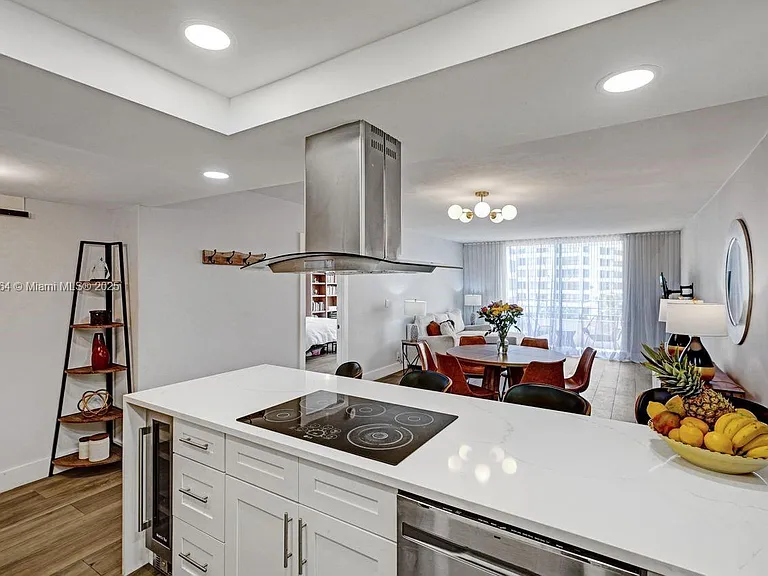 600 Three Islands Blvd — Photo 3