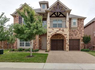 3540 Treetop Dr, Euless, TX 76040