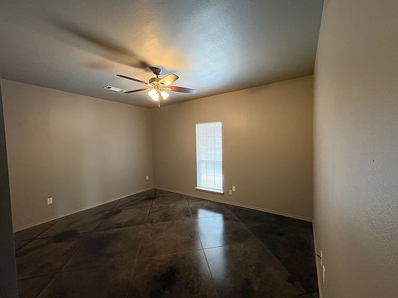 4th image of 611 Lochridge St