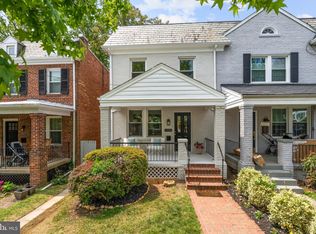 2324 Huidekoper Pl NW, Washington, DC 20007