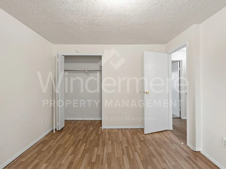 3828 E 7th Ave — Photo 16