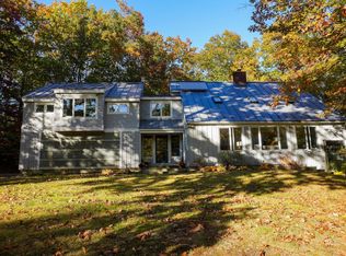 9 Mill Ridge Rd, Cumberland, ME 04021