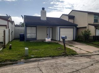 7715 Rolling Ridge Dr, Houston, TX 77072