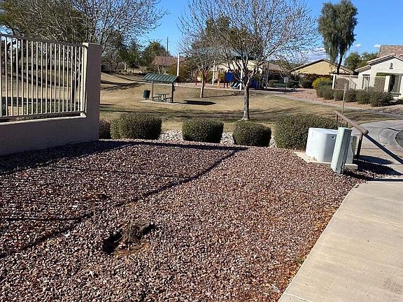 2nd image of 2723 E Dragoon Cir