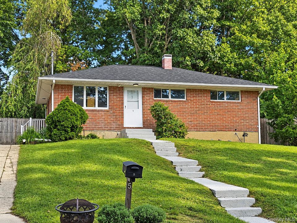 1st image of 5 Robin Road