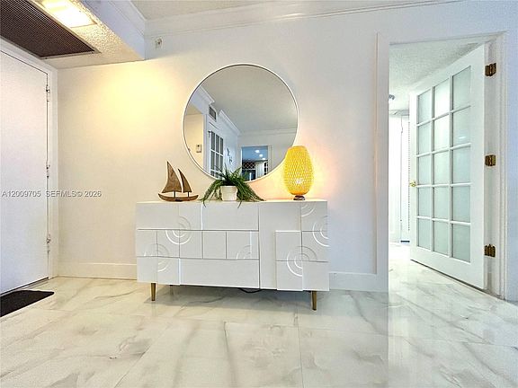 3rd image of 6039 Collins Ave APT 1507