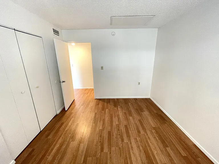 1068 N Benoist Farms Rd #312 — Photo 7