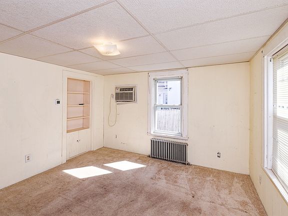 2nd image of 7 Cross St