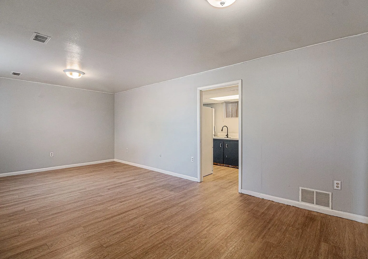 Spacious 2-Bedroom Garden-Level Apartment with Garage & In-Unit Laundry — Photo 3