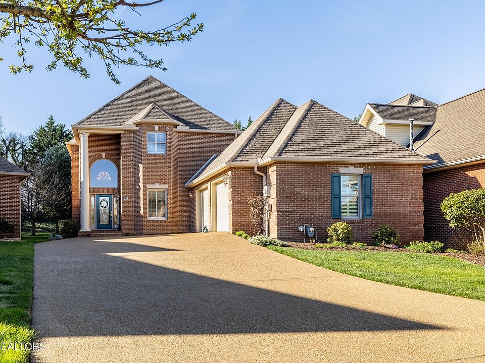 1st image of 235 Savannah Park Dr
