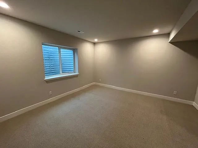 369 Fox Ln — Photo 23