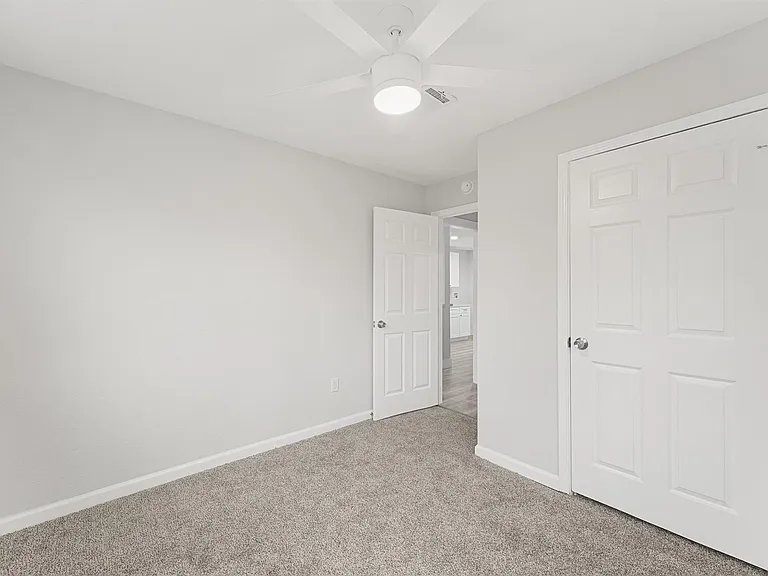 4630 Clover St — Photo 18