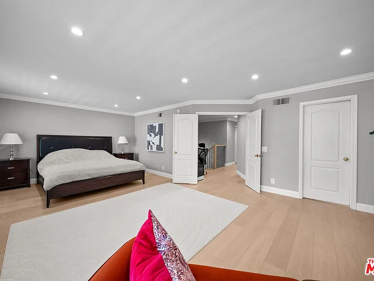 5413 Mark Ct — Photo 19