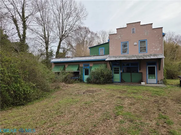 5973 Sharps Rd, Sharps, VA 22548