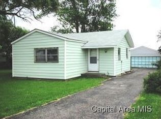 5508 E Loami Rd, Chatham, IL 62629