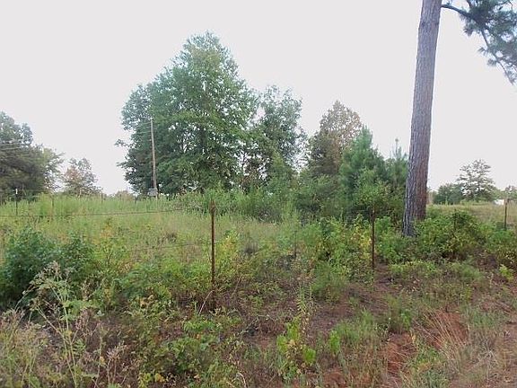 3rd image of Whiteside Ln