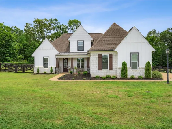 55 Madeline Blvd, Piperton, TN 38017