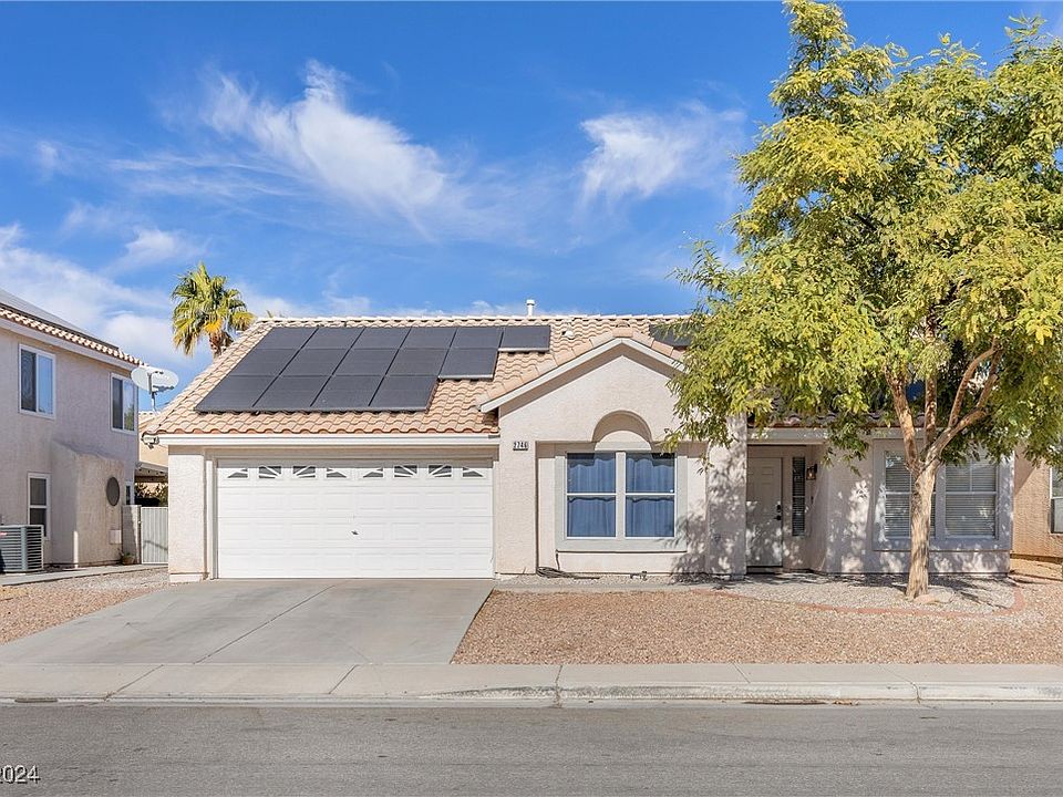 1st image of 2746 Seasons Ave