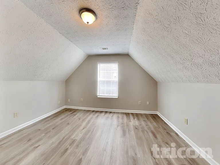 1475 Watercrest Cir — Photo 14
