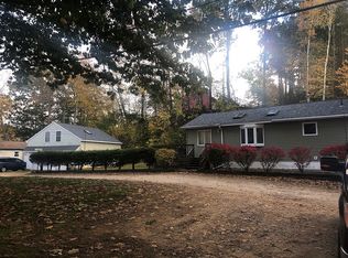 2 Roberts Park Rd, Holland, MA 01521