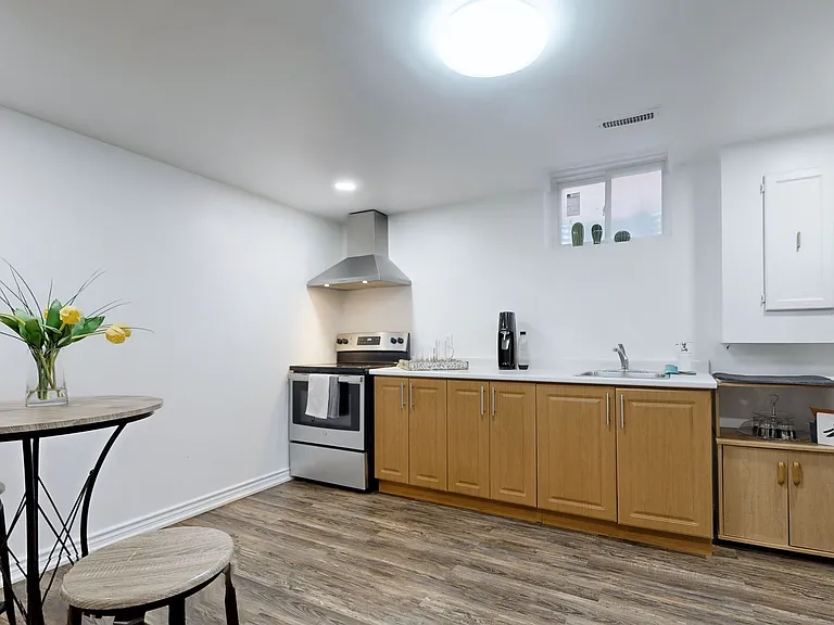 609 Flavelle Ct #1 — Photo 9