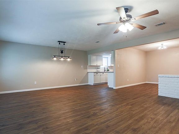 5th image of 5318 Abercreek Ave