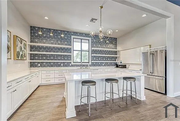 7325 Parkshore Dr — Photo 33