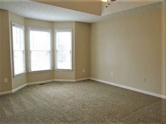5th image of 182 Villa Ridge Ct