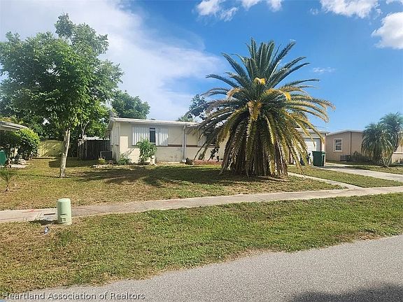 3rd image of 22303 Augusta Ave