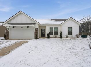 2893 Brahman Cir, Bowling Green, KY 42104