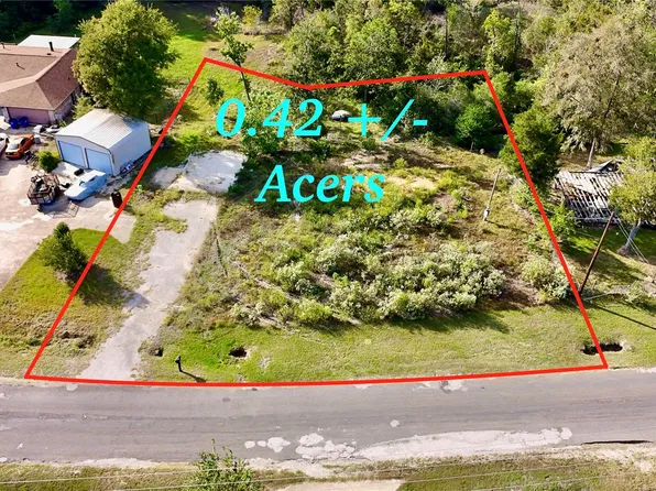 619 Yaupon Cove Dr Lot 70 & 71, Onalaska, TX 77360