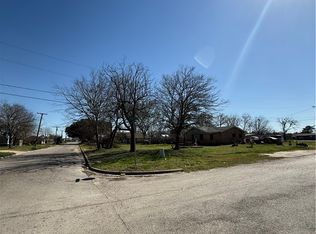 0 W Davis St, Hearne, TX 77859