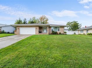 2680 Fleger Dr, Parma, OH 44134