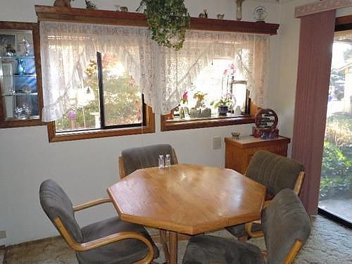 4th image of 1015 Maple Park Dr