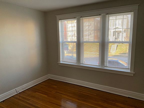 3rd image of 4170 McRee Ave #1E