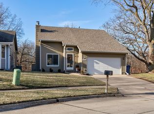 4828 71st St, Urbandale, IA 50322