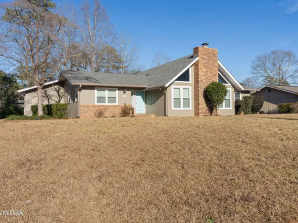 419 Lake Front Dr, Warner Robins, GA 31088