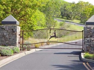 377 Shiloh Valley Ct, Santa Rosa, CA 95403