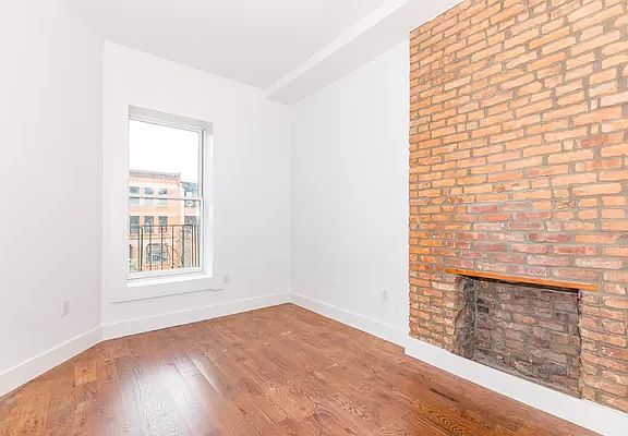 4th image of 1074 Bergen St #4F