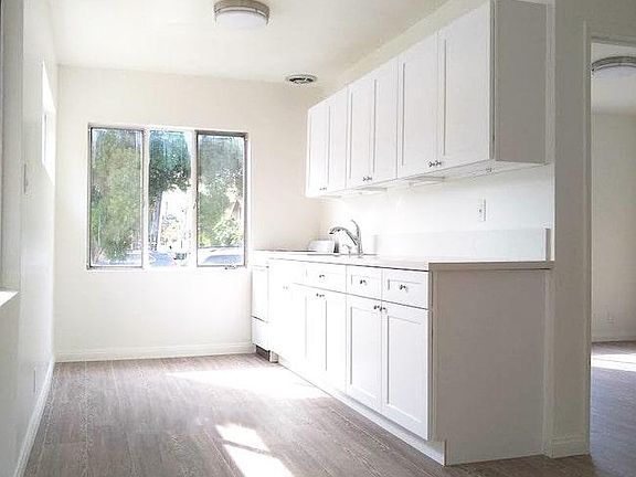 2nd image of 4555 N Figueroa St #1