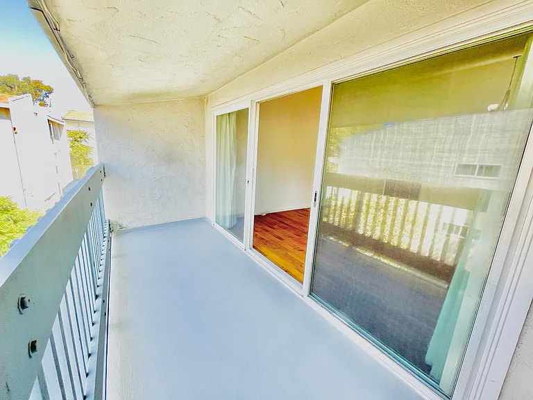 607 S Prospect Ave #301 — Photo 8