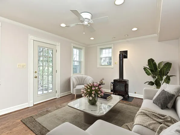 8314 Garland Ave APT 2, Takoma Park, MD 20912