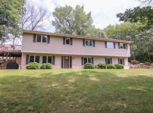 N2990 Tomlinson Rd, Poynette, WI 53955