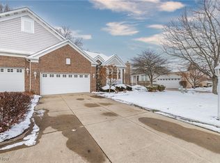 2969 Country Club Ln #14LN, Twinsburg, OH 44087