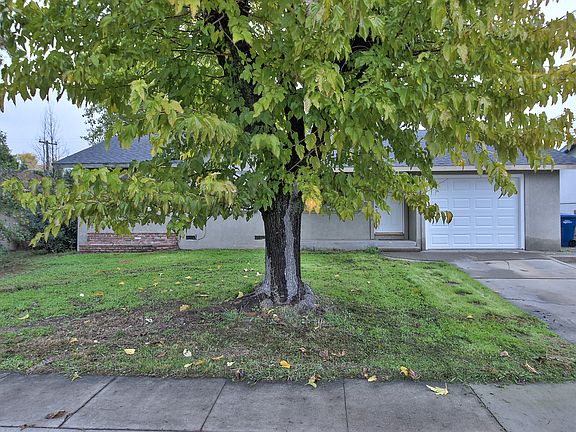 2nd image of 7056 Larchmont Dr