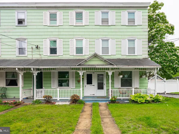 309 N 5th Ave, Royersford, PA 19468